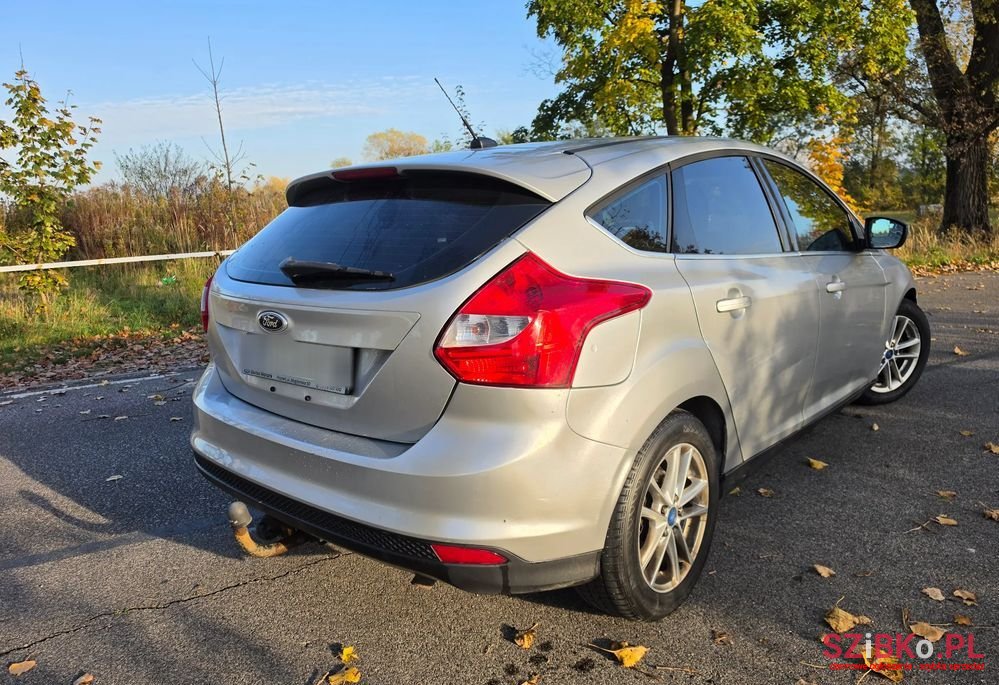 2012' Ford Focus photo #4