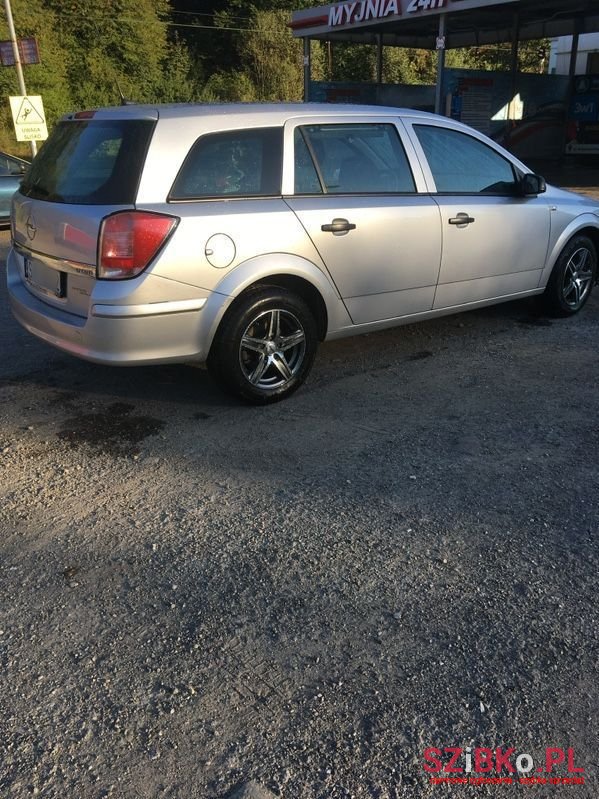 2008' Opel Astra photo #3