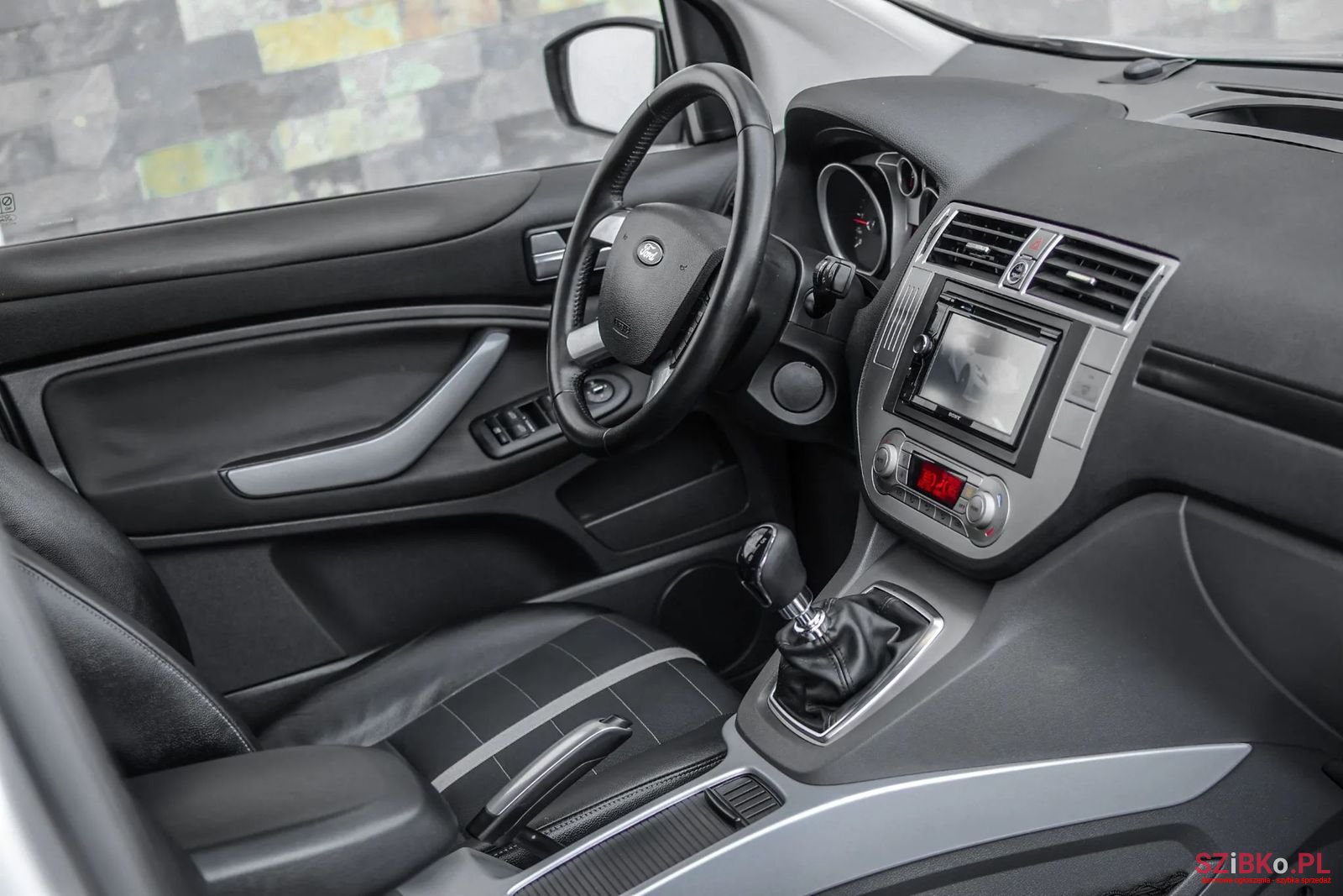 2009' Ford Kuga photo #6