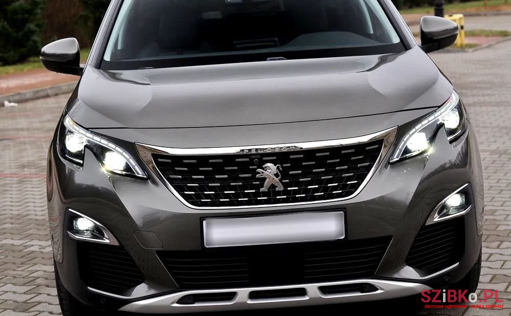 2020' Peugeot 3008 photo #6