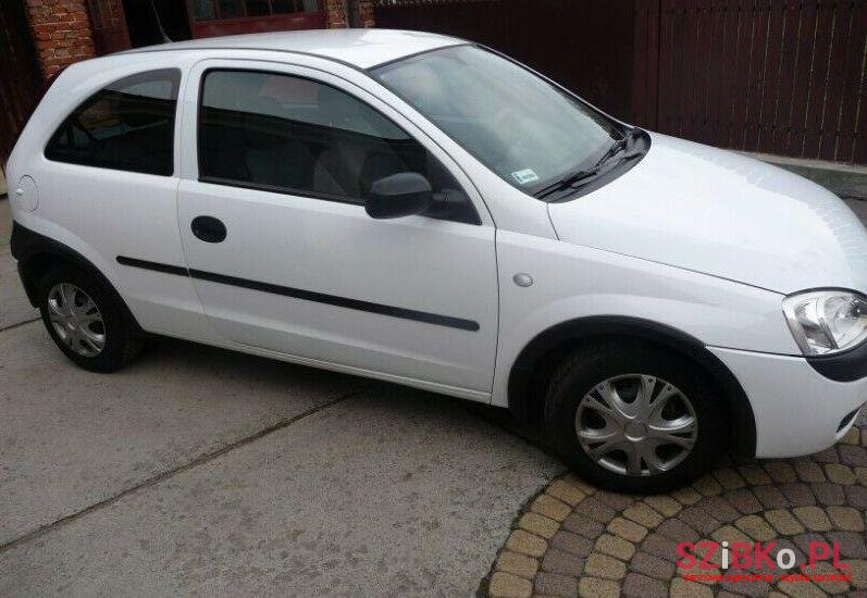 2002' Opel Corsa photo #1
