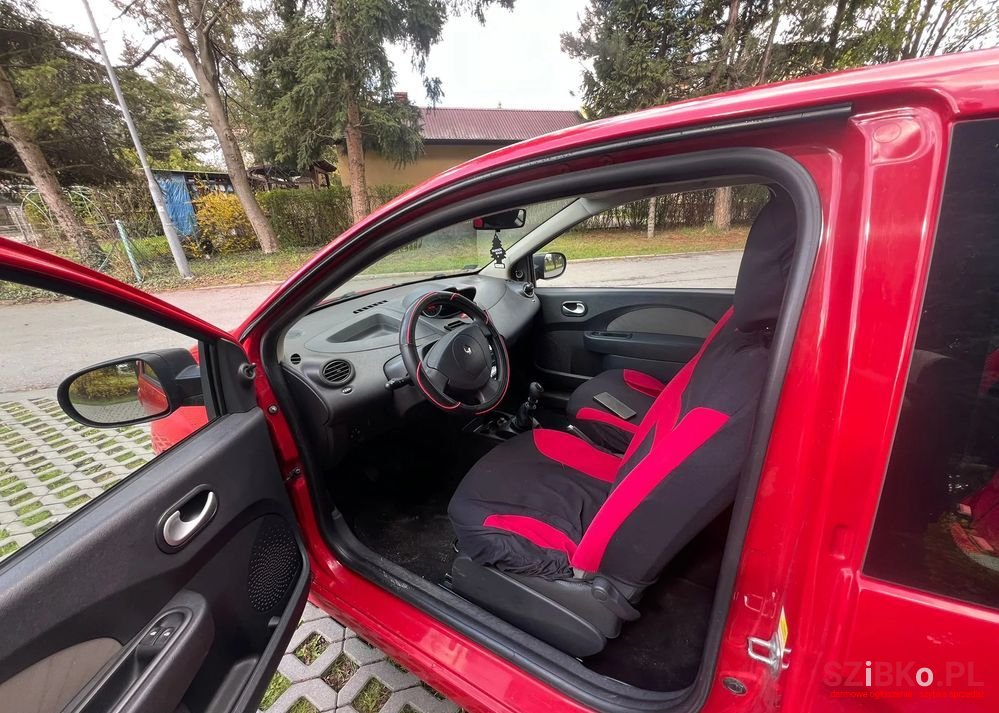 2011' Renault Twingo photo #6