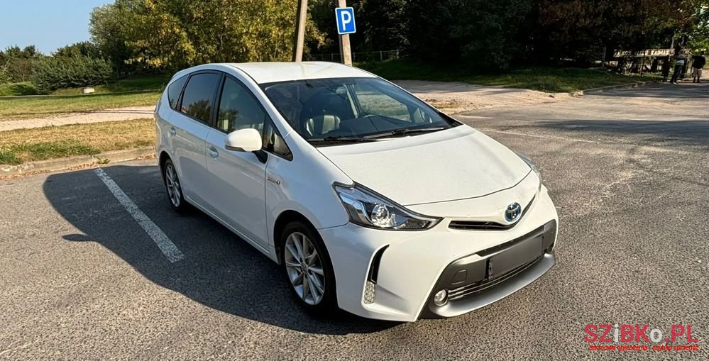 2016' Toyota Prius+ photo #1