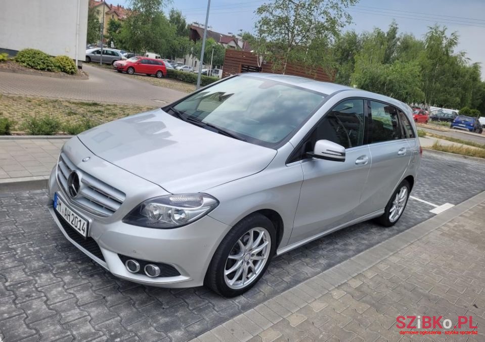 2013' Mercedes-Benz Klasa B photo #1