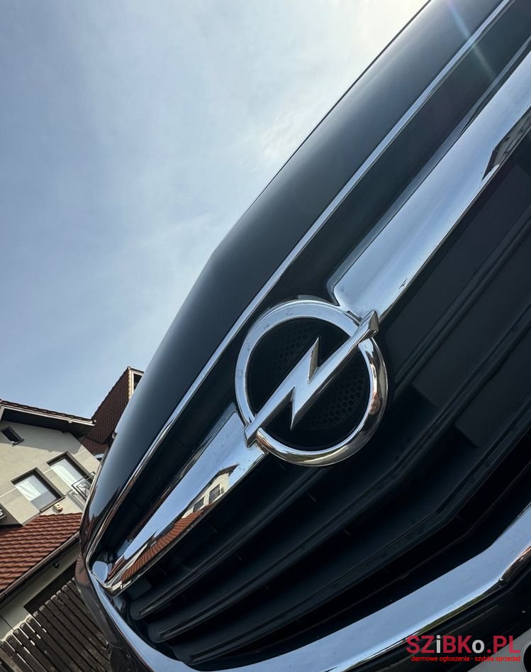 2016' Opel Insignia 2.0 Cdti Executive photo #3