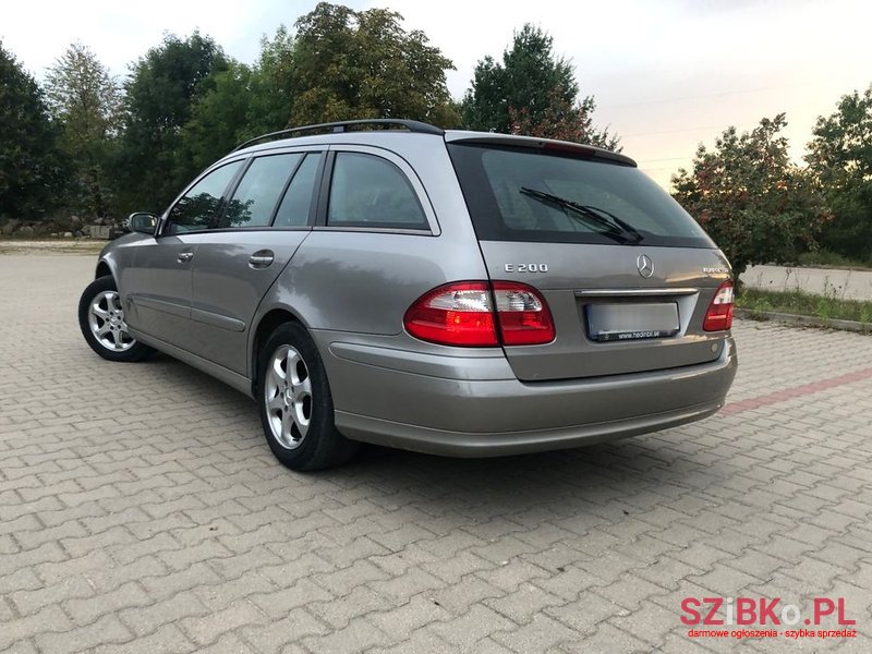 2006' Mercedes-Benz E-Class 200 T Kompressor photo #3