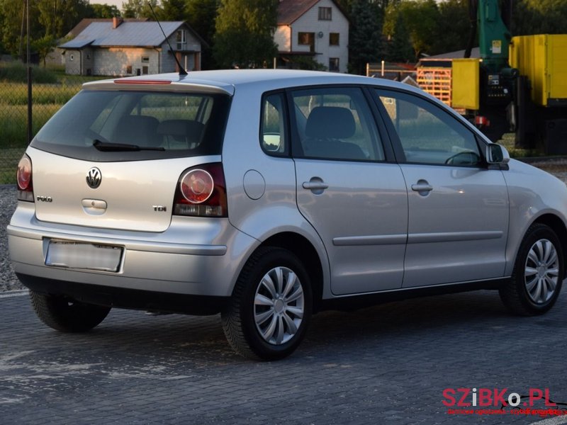 2006' Volkswagen Polo photo #4