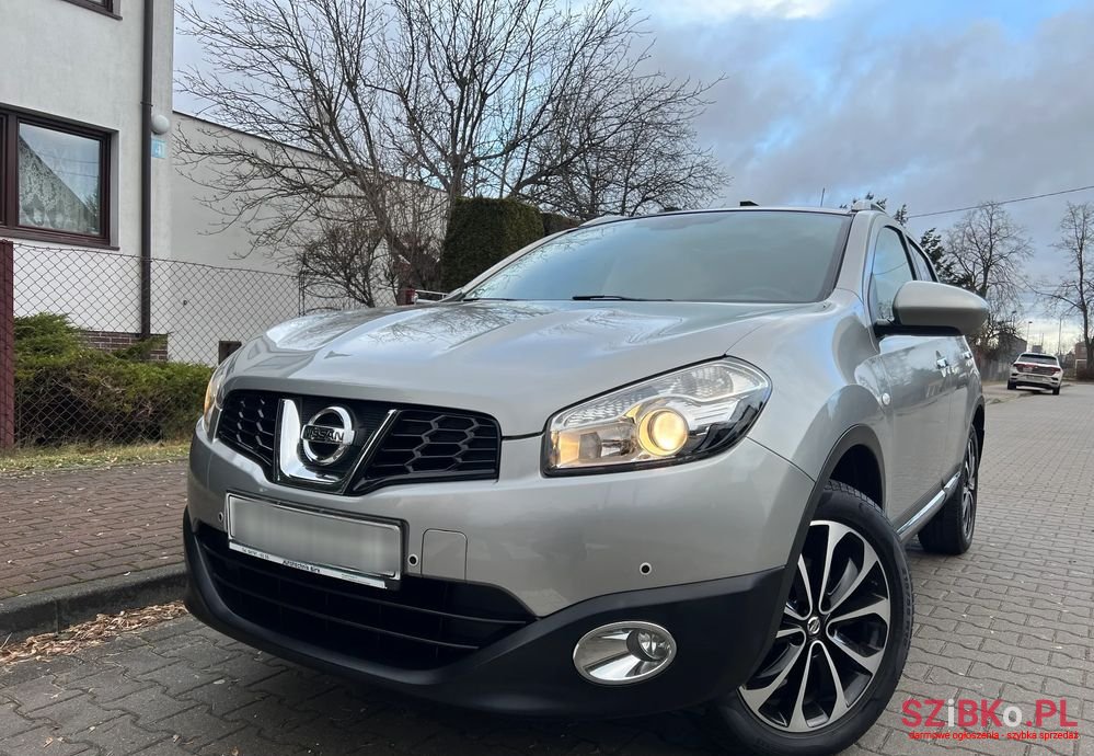2010' Nissan Qashqai 1.6 Tekna photo #2