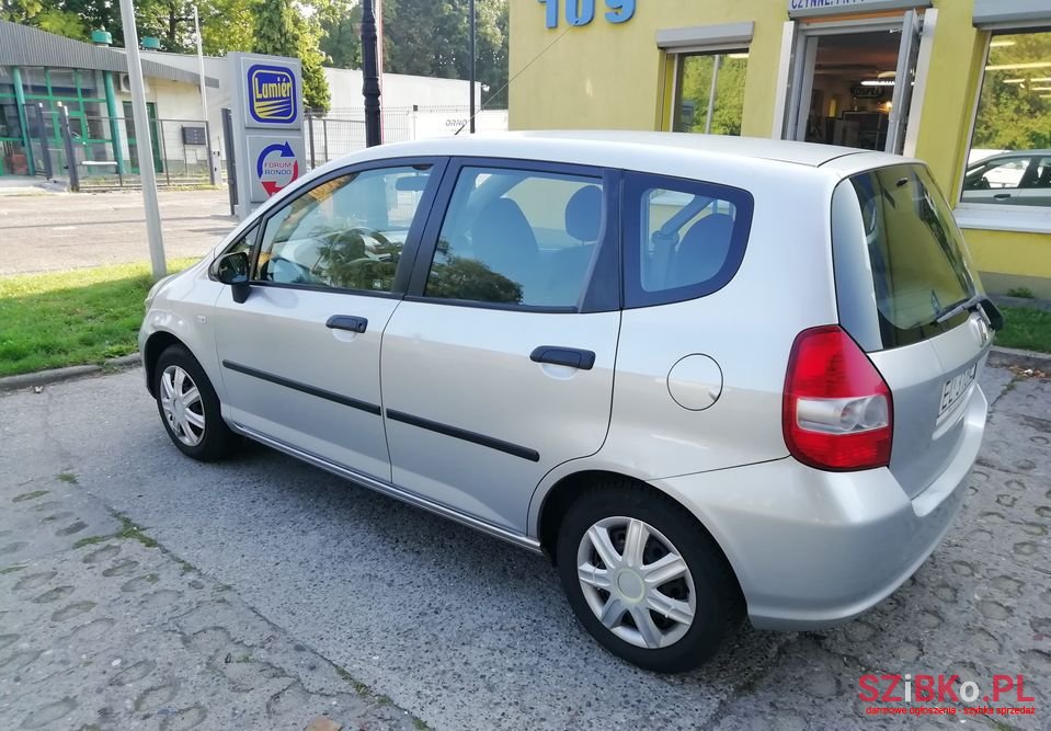 2004' Honda Jazz photo #2