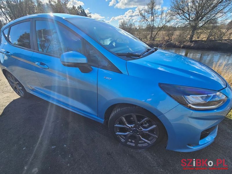 2022' Ford Fiesta photo #2