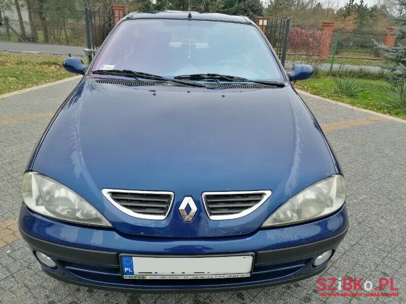 2001' Renault Megane photo #1