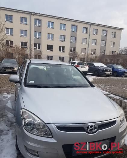 2009' Hyundai i30 1.6 Crdi Style photo #1