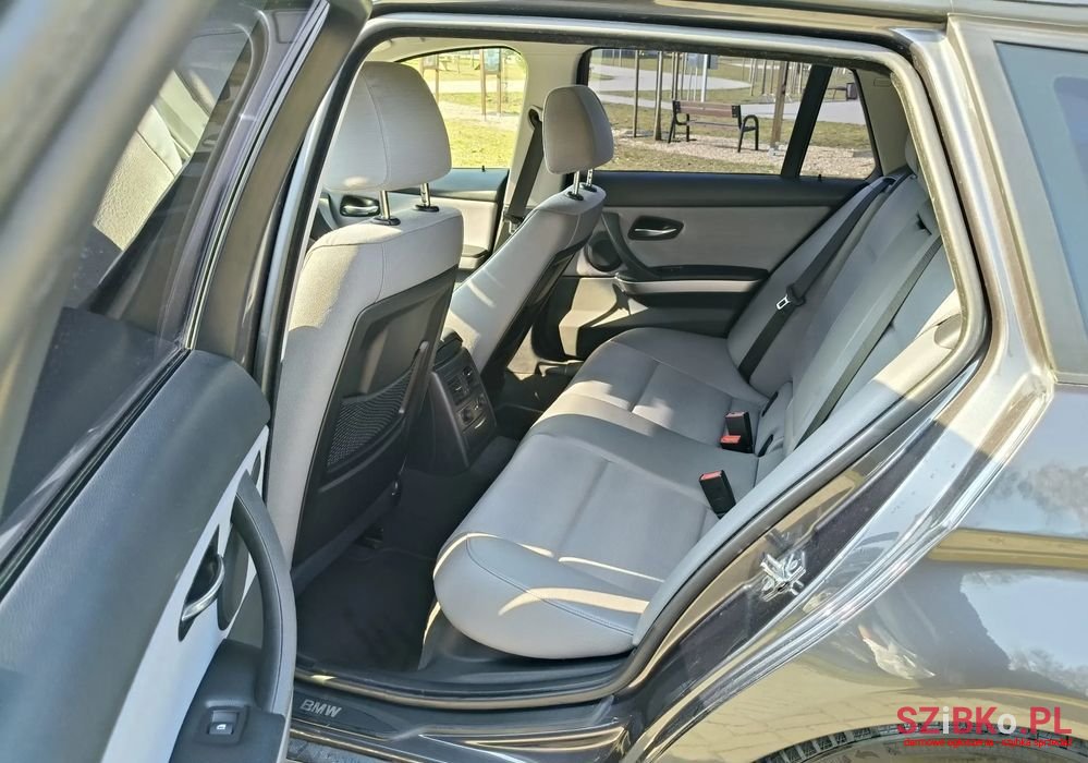 2007' BMW 3 Series photo #4