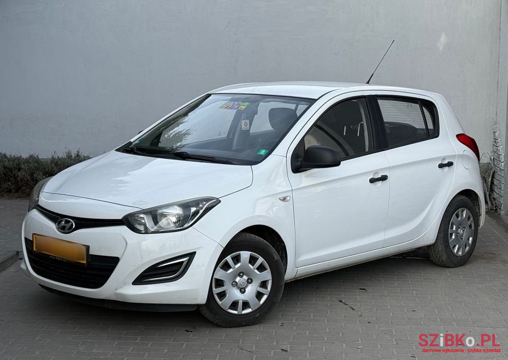 2014' Hyundai i20 1.25 Style photo #2