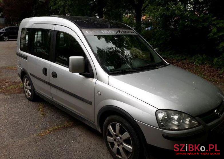 2008' Opel Combo photo #1