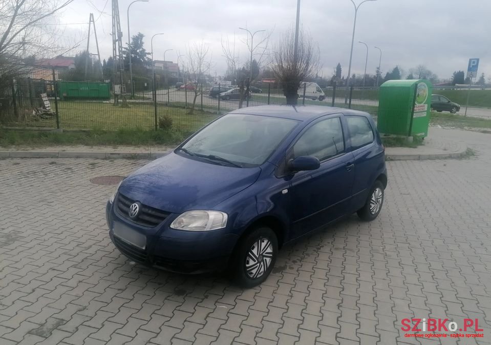 2007' Volkswagen Fox photo #1
