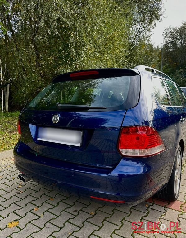 2010' Volkswagen Golf photo #6