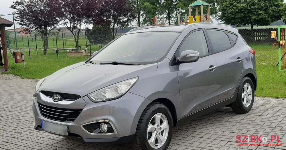 2011' Hyundai ix35 photo #1