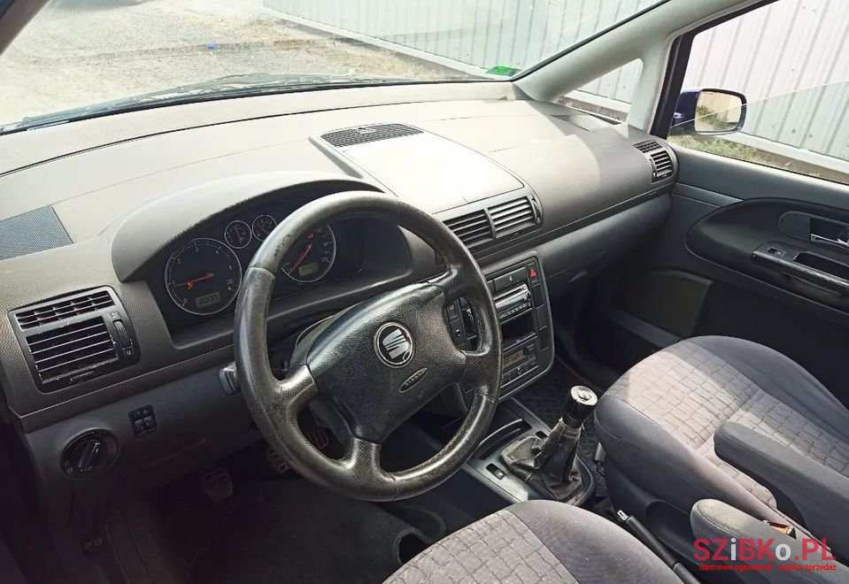 2002' SEAT Alhambra photo #6