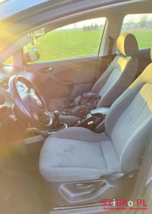 2004' SEAT Altea photo #5