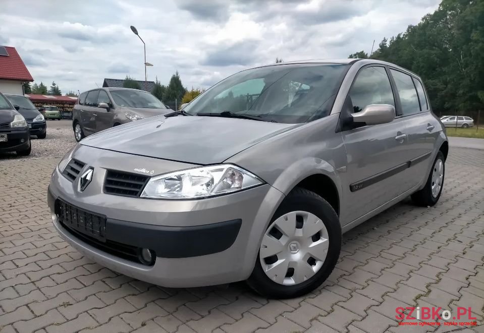 2004' Renault Megane photo #1