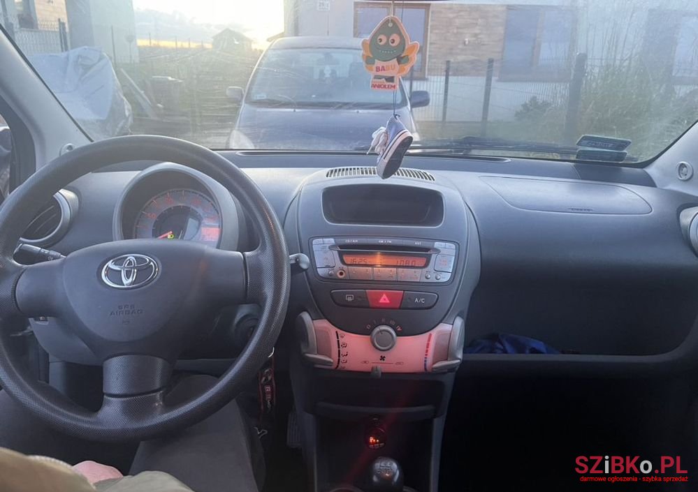 2006' Toyota Aygo photo #4