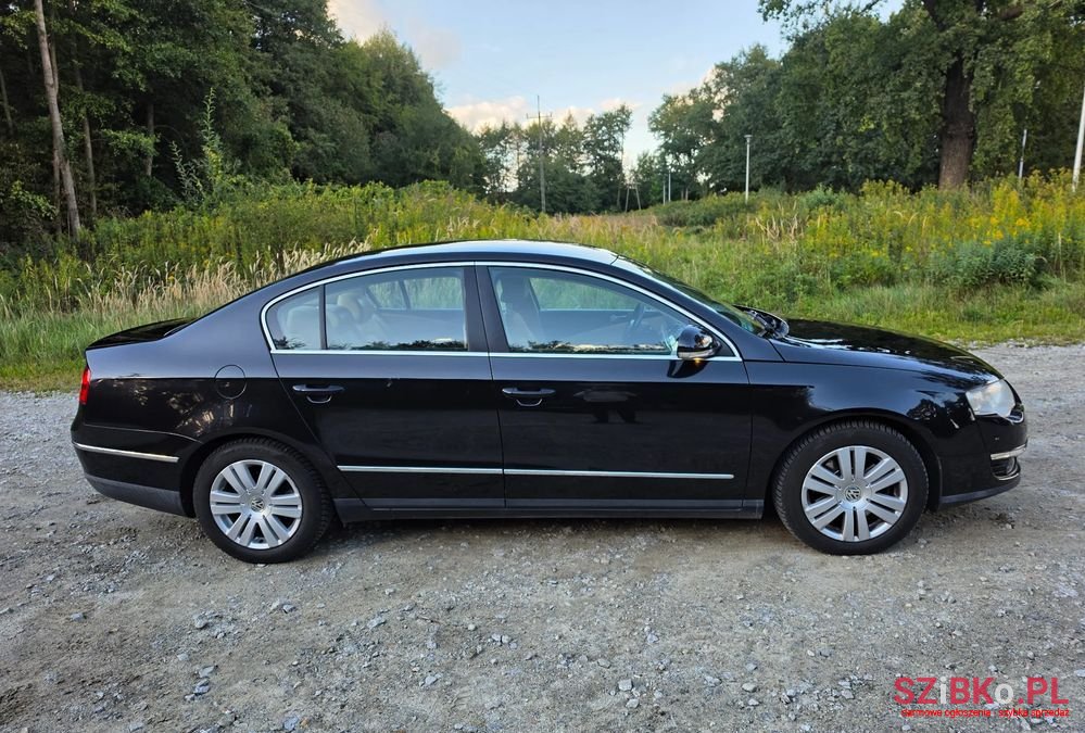 2008' Volkswagen Passat photo #6