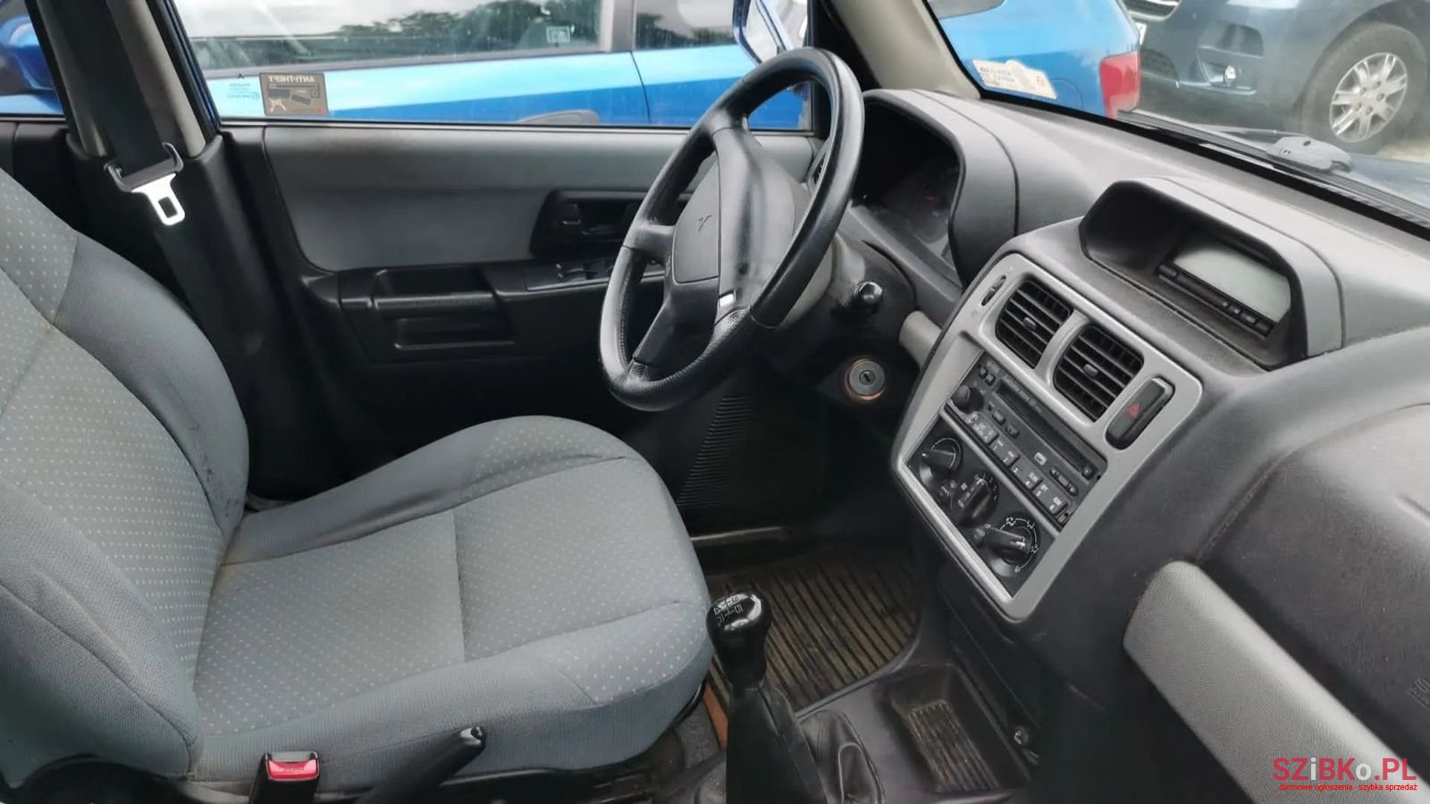 2004' Mitsubishi Pajero Pinin photo #4