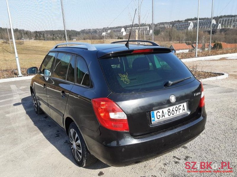 2008' Skoda Fabia Combi photo #6