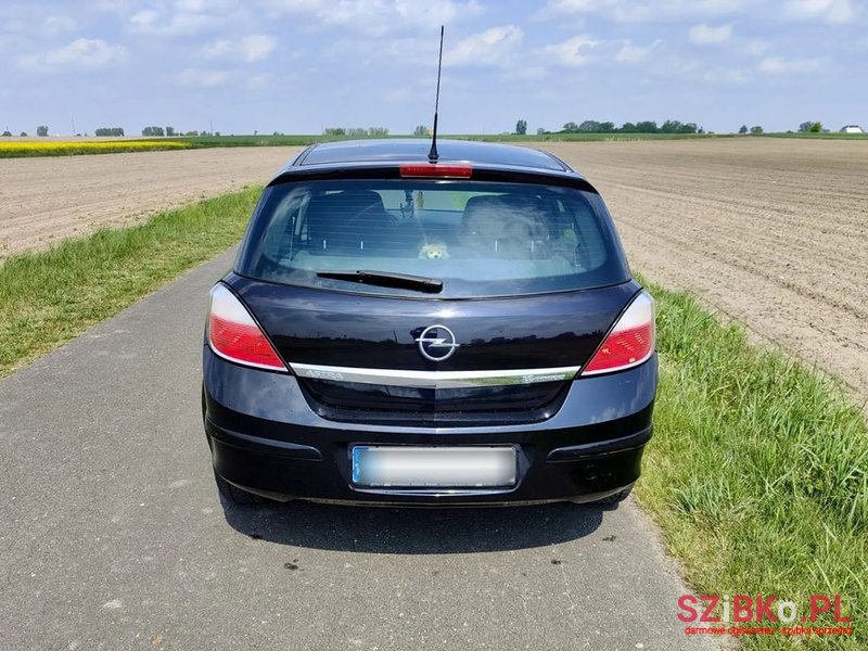 2006' Opel Astra photo #3