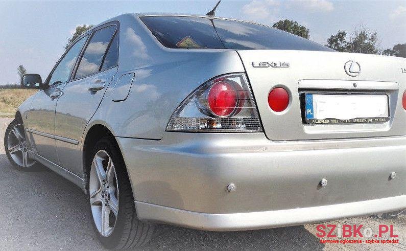 1999' Lexus IS 200 photo #1