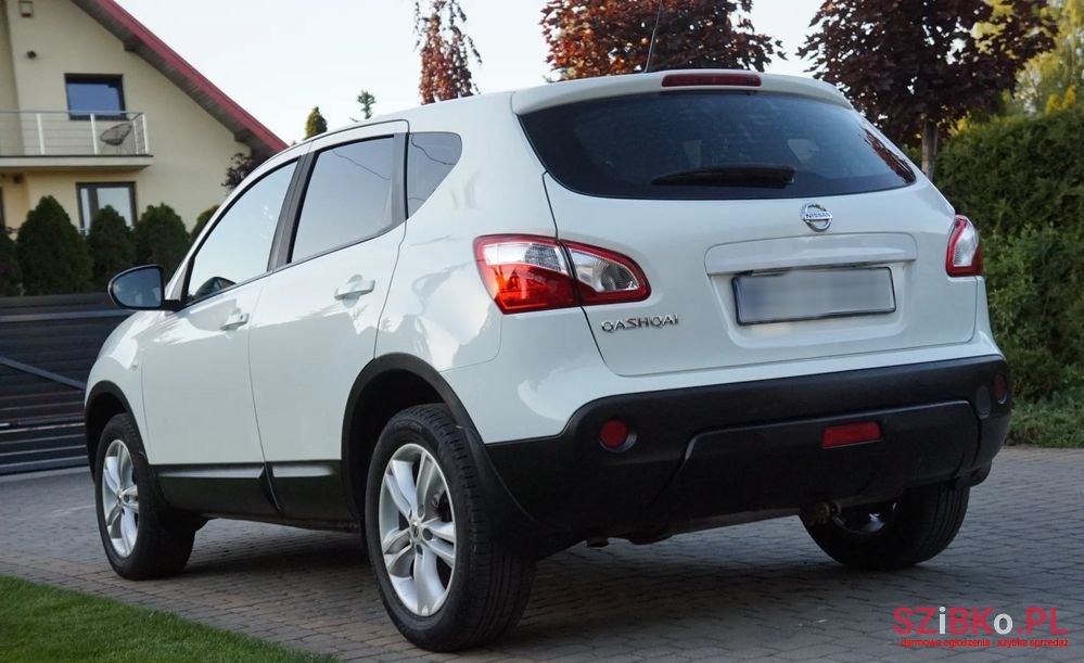 2011' Nissan Qashqai 2.0 Lounge photo #5