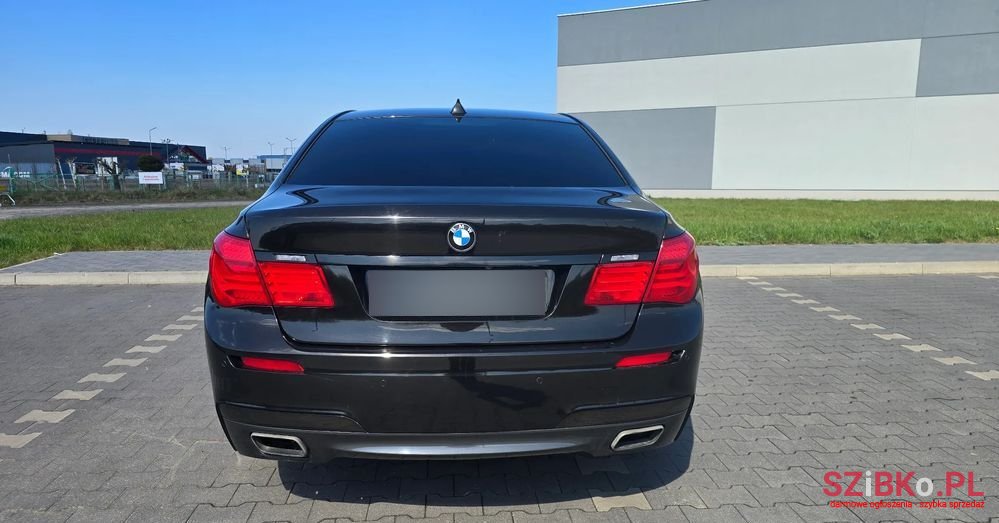 2012' BMW 7 Series 740D Xdrive photo #5