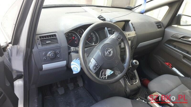 2005' Opel Zafira photo #6