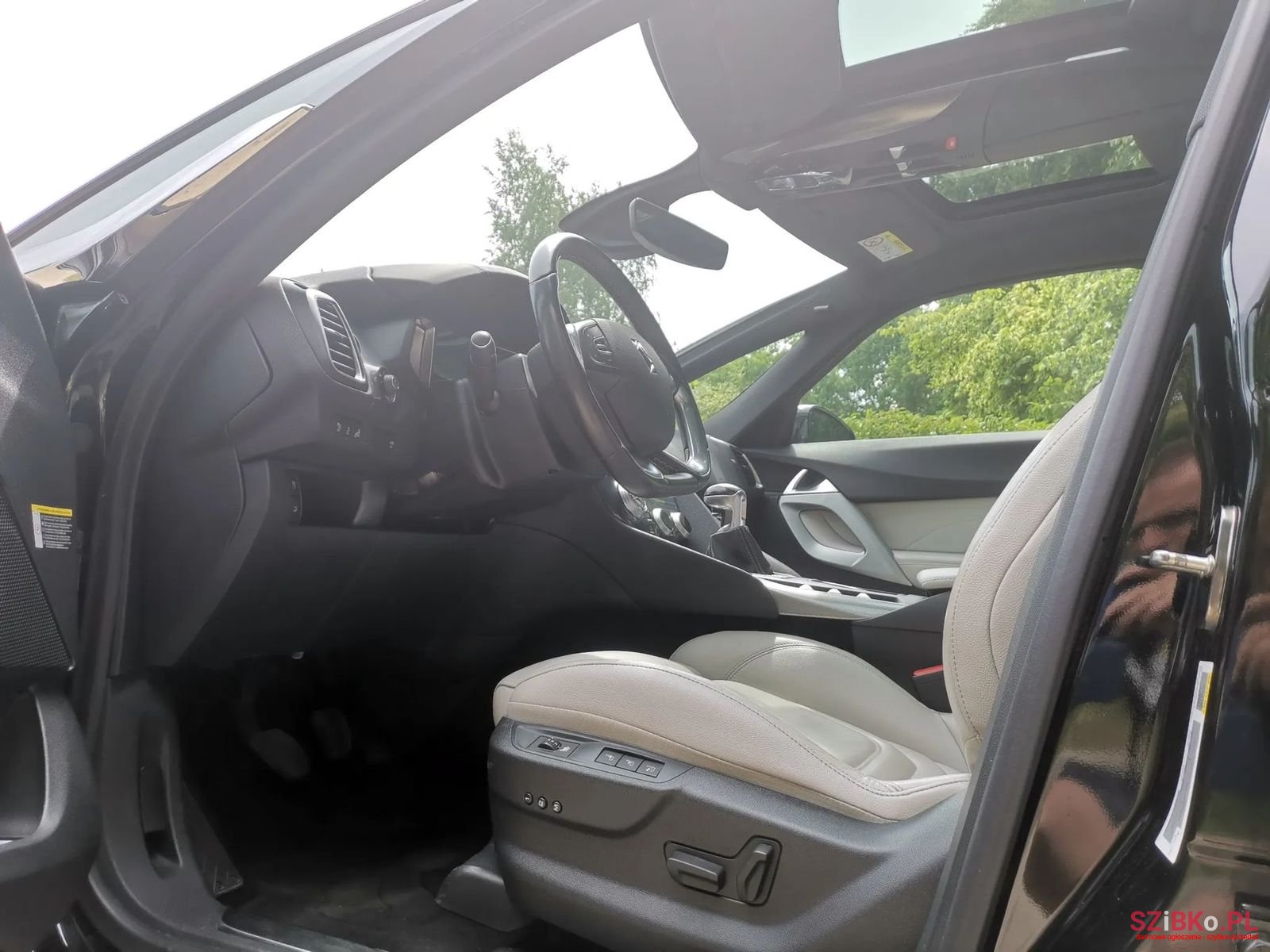 2017' DS Automobiles DS 5 photo #4