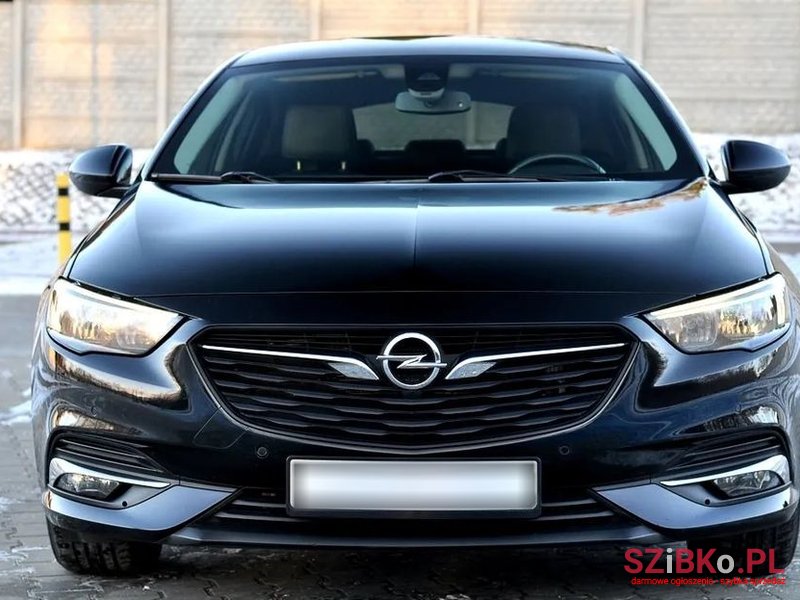 2018' Opel Insignia photo #4