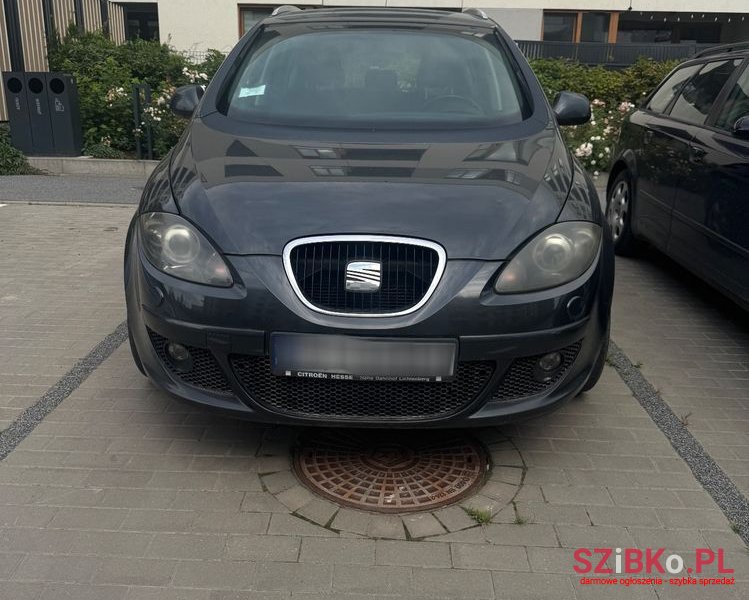 2008' SEAT Altea XL photo #5