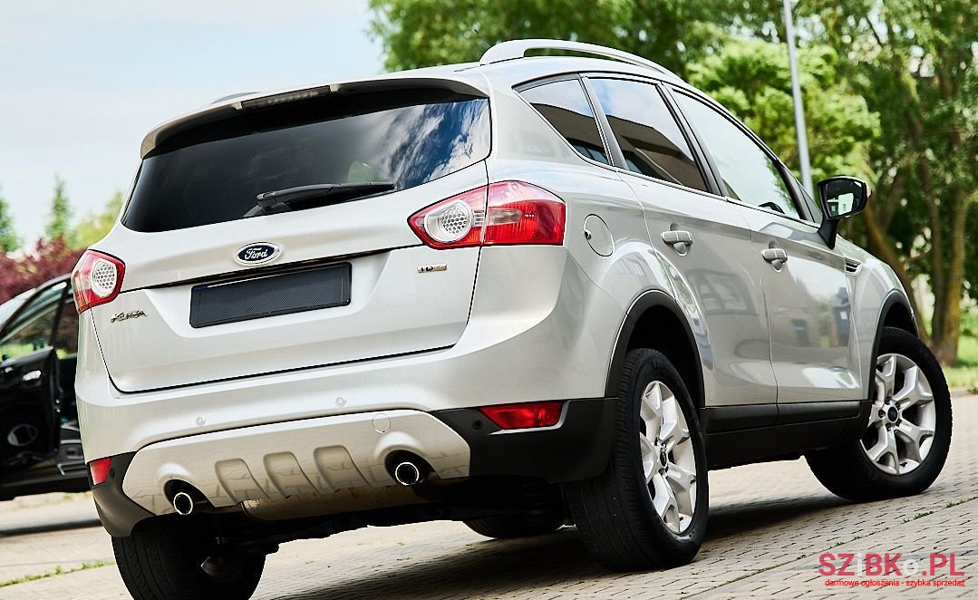 2009' Ford Kuga photo #2