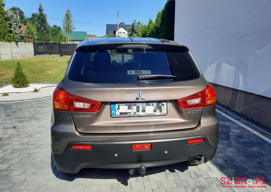 2011' Mitsubishi ASX photo #6