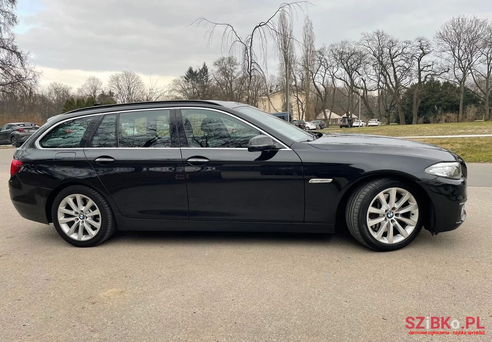 2015' BMW 5 Series 530D photo #3