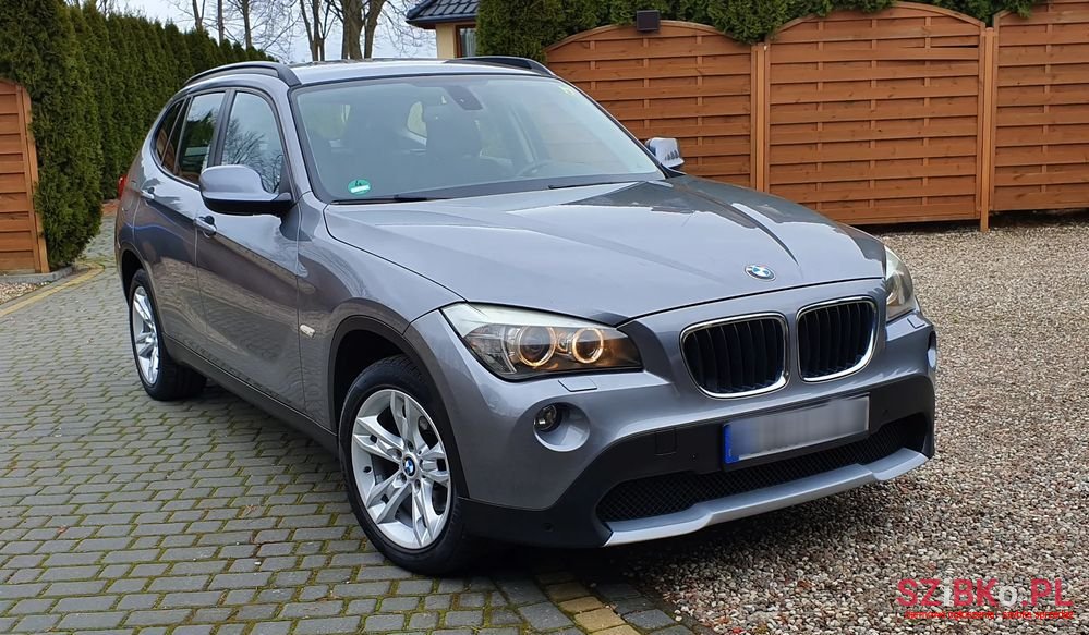 2011' BMW X1 Sdrive20D photo #3