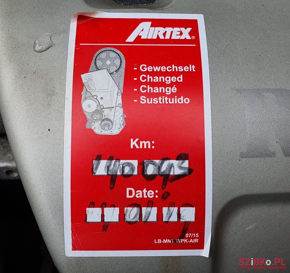 2005' Renault Megane photo #6