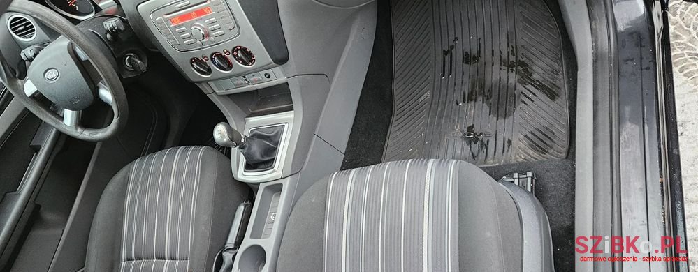 2008' Ford Focus photo #6