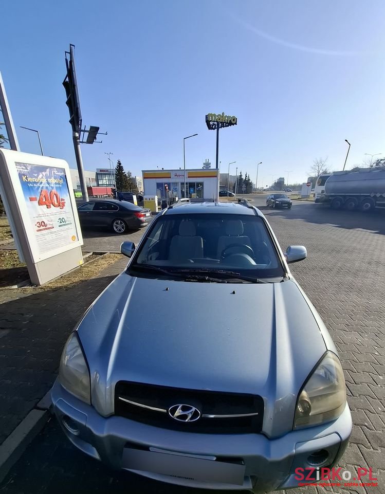 2005' Hyundai Tucson photo #3