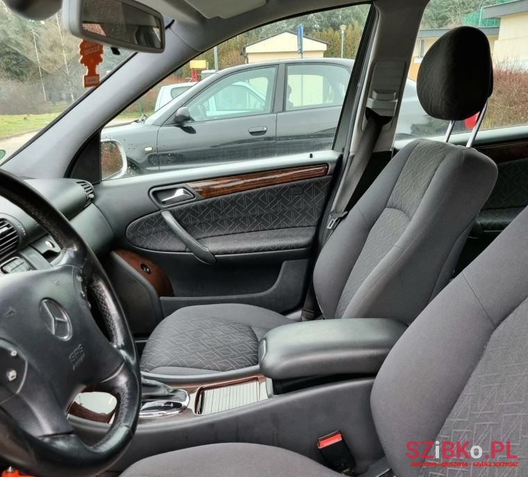 2003' Mercedes-Benz C-Class photo #5