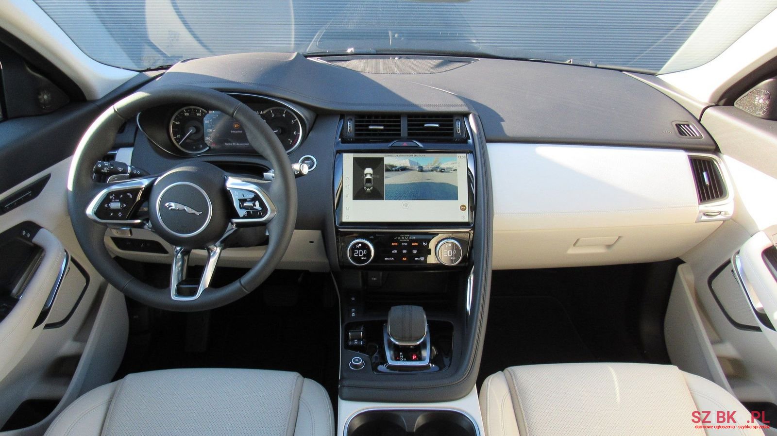 2022' Jaguar E-Pace photo #4