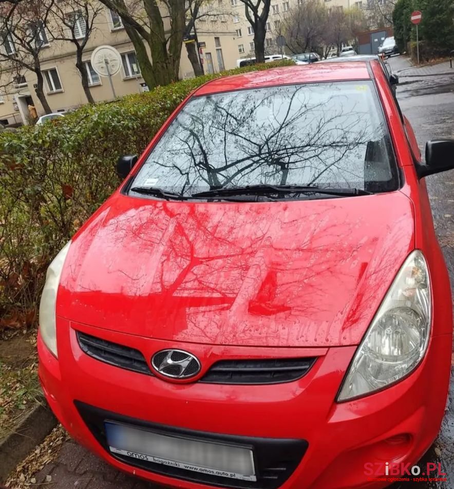 2010' Hyundai i20 1.4 Crdi Comfort photo #1