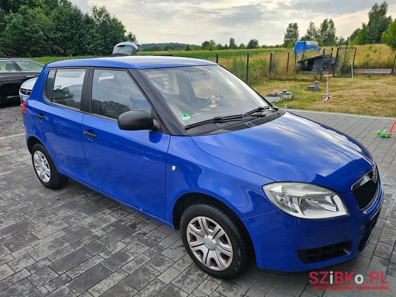 2009' Skoda Fabia 1.4 16V Classic photo #1