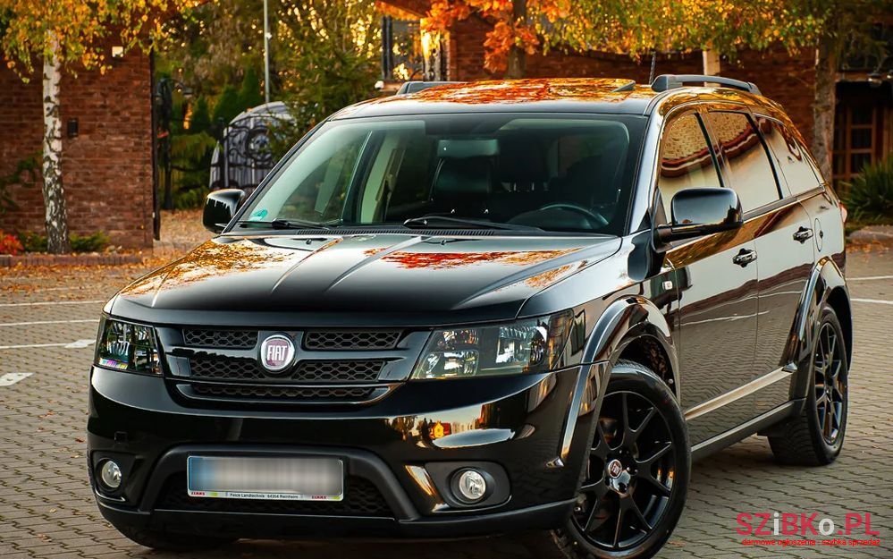 2014' Fiat Freemont photo #6