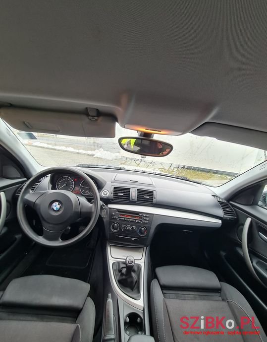 2009' BMW Seria 1 photo #6